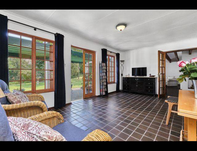 2 BEDROOM HOUSE FOR SALE IN SUNNINGHILL